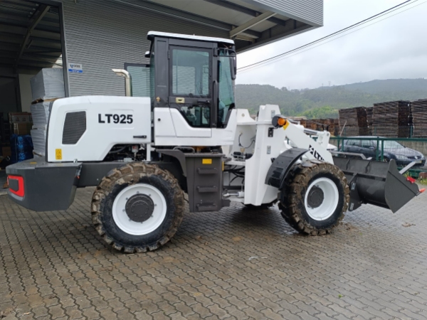 Portugal - 2.5 ton wheel loader