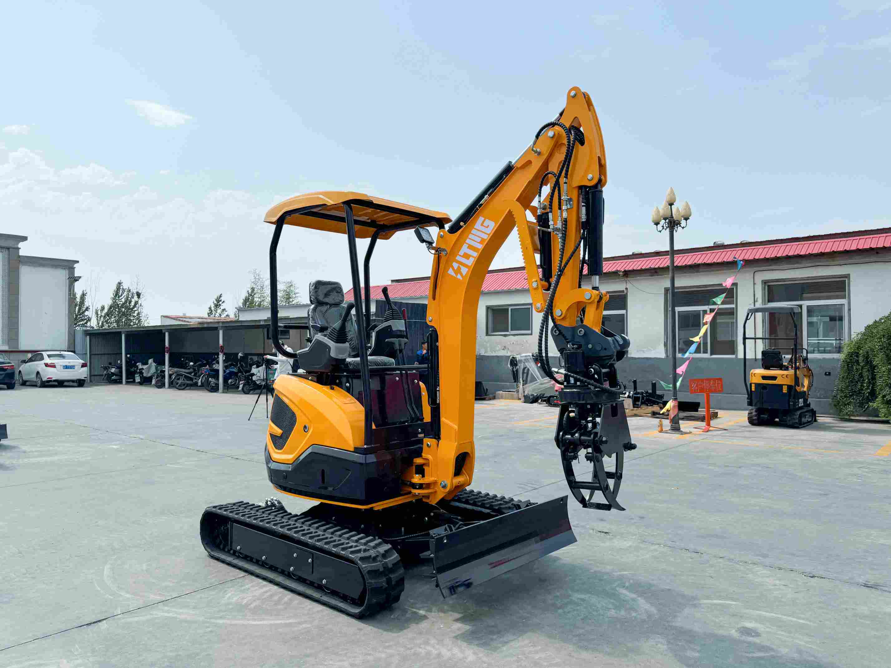 LTE25 Mini Excavator: A Complete 2.5-Ton Worksite Solution