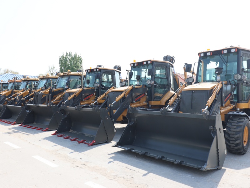 बकचो लोडर - एक मशीन, दोहरा काम