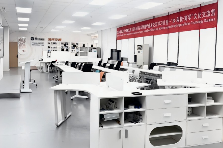 LTMG Group Donates Maker Space Classroom to Hohai University Business School to Support Innovation and Entrepreneurship Education-1 LTMG Group Donates Maker Space Classroom to Hohai University Business School to Support Innovation and Entrepreneurship Education-1